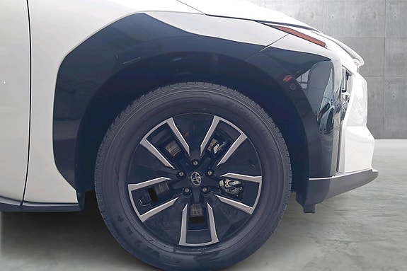 Toyota bZ4X 21 of 30