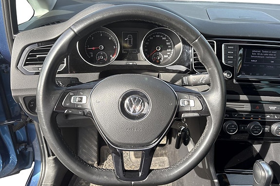 Volkswagen Golf Sportsvan 4 of 7