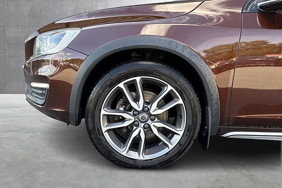 Volvo V60 Cross Country 15 of 15