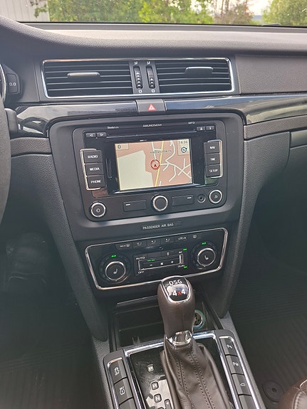 Skoda Superb 17 of 28