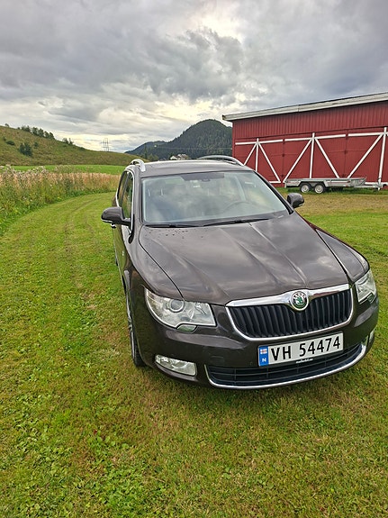 Skoda Superb 6 of 28