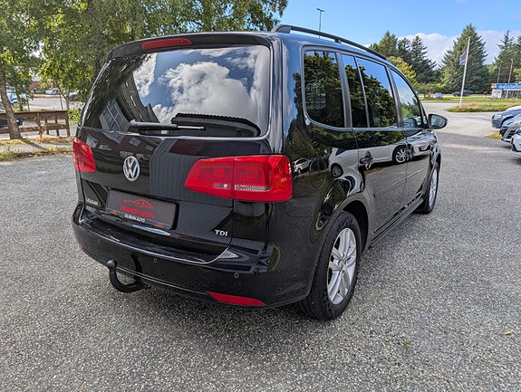 Volkswagen Touran 5 of 25