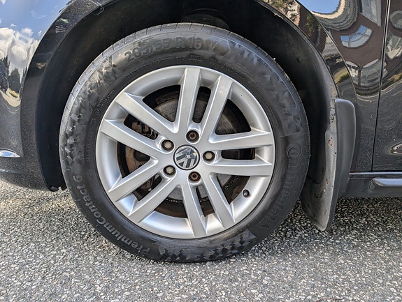 Volkswagen Touran 22 of 25