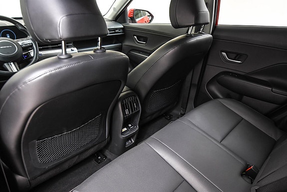Hyundai Kona 30 of 30