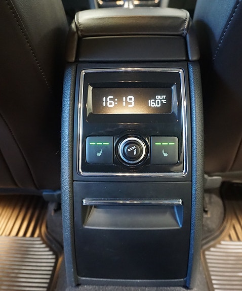 Skoda Superb 27 of 30