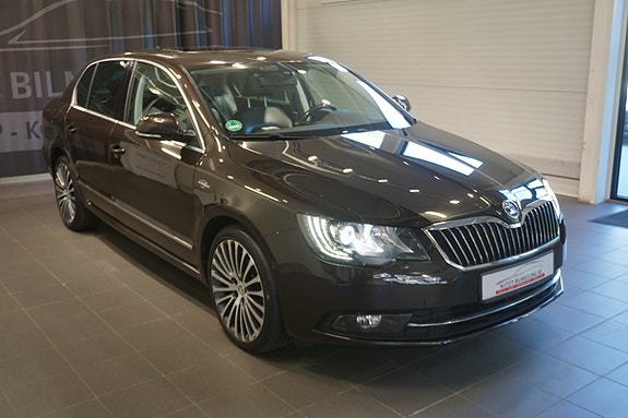 Skoda Superb 11 of 30