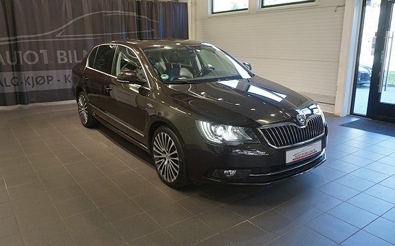 Skoda Superb 12 of 30