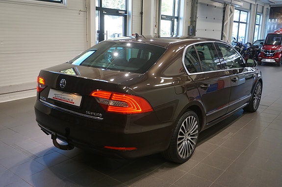 Skoda Superb 8 of 30