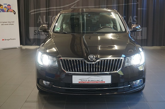 Skoda Superb 14 of 30