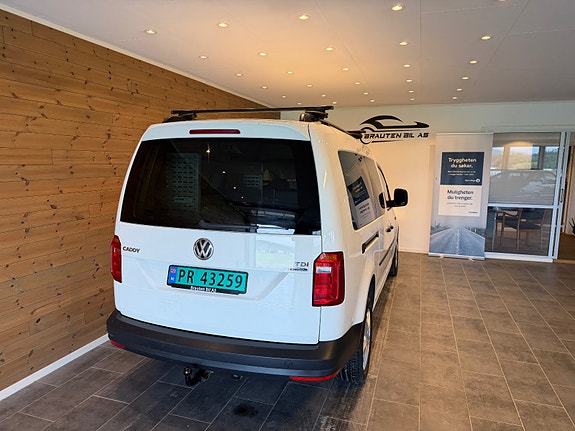 Volkswagen Caddy Maxi 11 of 17