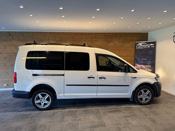 Volkswagen Caddy Maxi 8 of 17