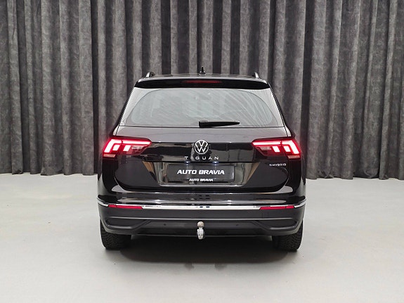 Volkswagen Tiguan 6 of 30