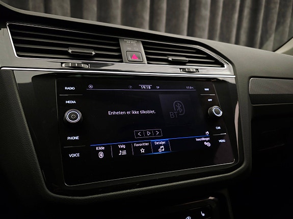 Volkswagen Tiguan 26 of 30