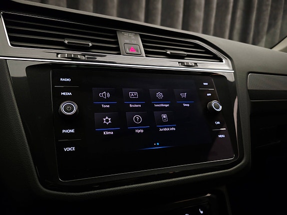 Volkswagen Tiguan 24 of 30