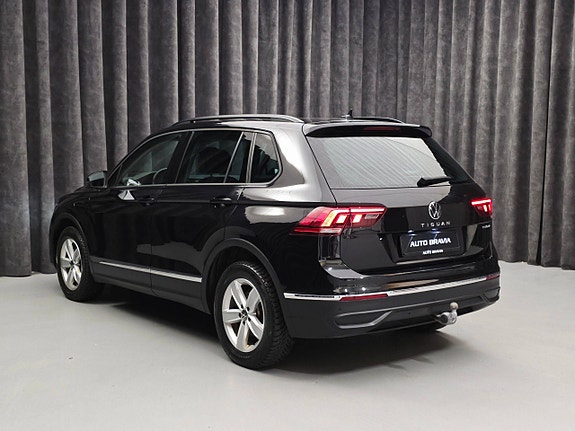 Volkswagen Tiguan 5 of 30