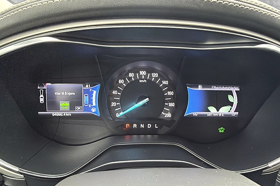 Ford Mondeo 17 of 27