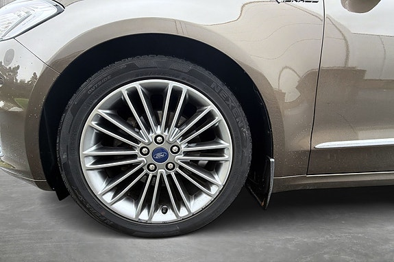 Ford Mondeo 10 of 27