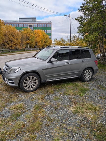 Mercedes-Benz GLK220 5 of 9