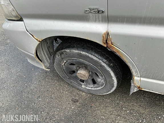 Toyota HiAce 10 of 28