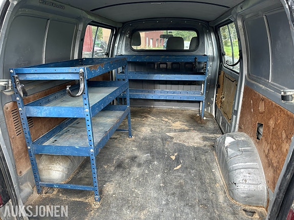 Toyota HiAce 21 of 28