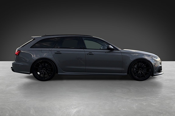 Audi RS6 2 of 28