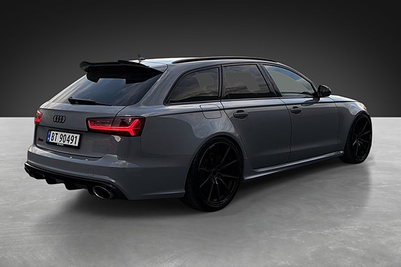 Audi RS6 3 of 28