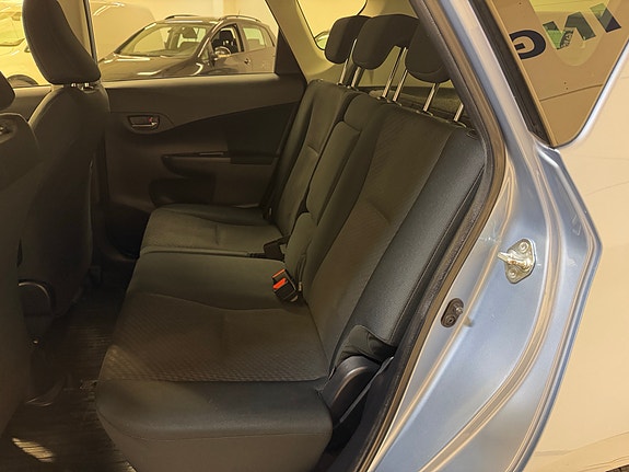 Toyota Verso-S 9 of 19