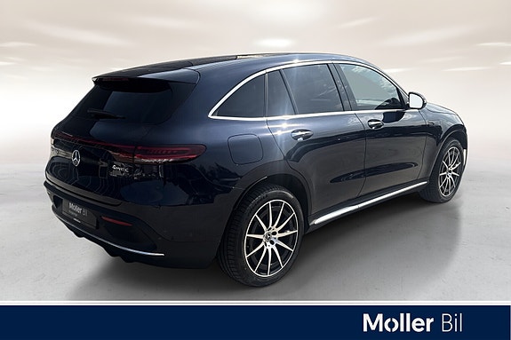 Mercedes-Benz EQC400 8 of 23
