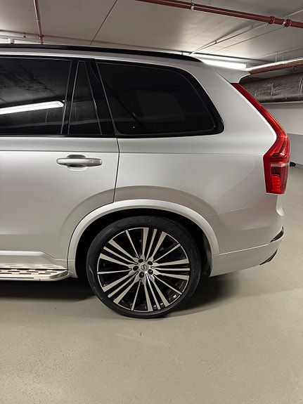 Volvo XC90 9 of 23