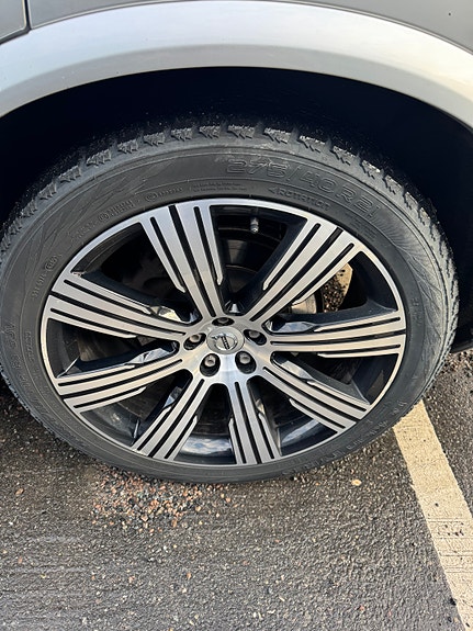 Volvo XC90 23 of 23