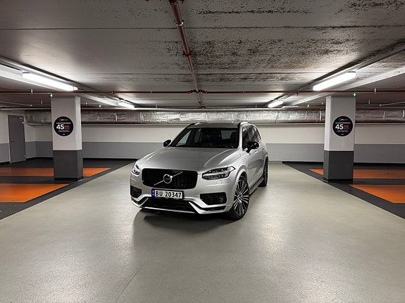 Volvo XC90 6 of 23
