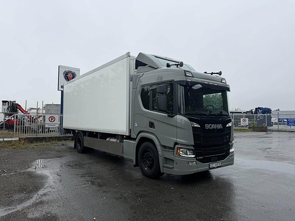 Scania P 320 B4x2NB 18ppl med kjøleaggregat 2 of 8