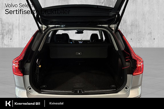 Volvo XC60 10 of 30