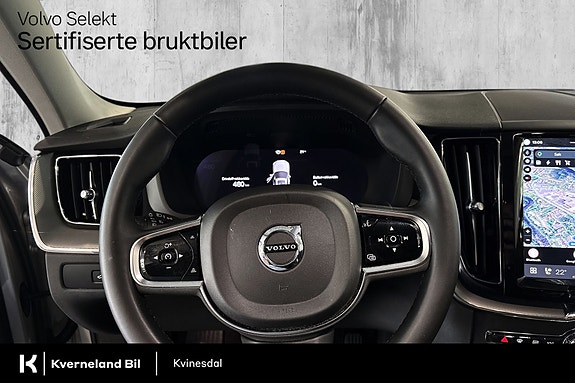 Volvo XC60 14 of 30