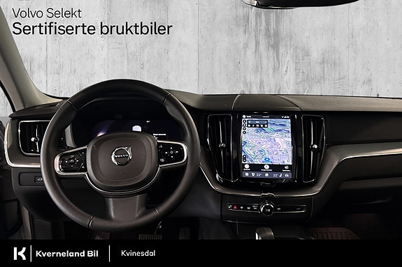 Volvo XC60 13 of 30