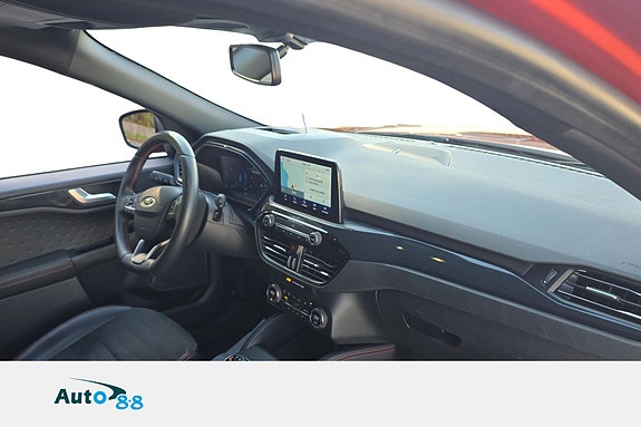 Ford Kuga 9 of 13