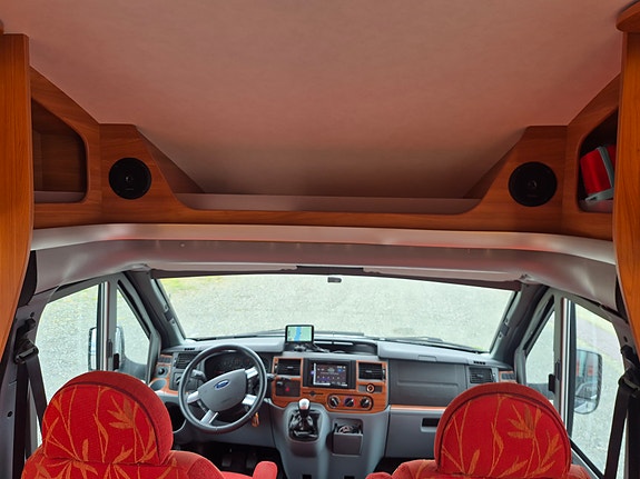 Ford Transit 24 of 30
