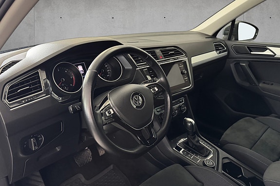 Volkswagen Tiguan 30 of 30