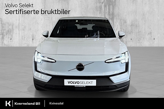 Volvo EX30 2 of 29