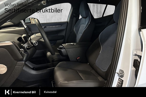 Volvo EX30 16 of 29