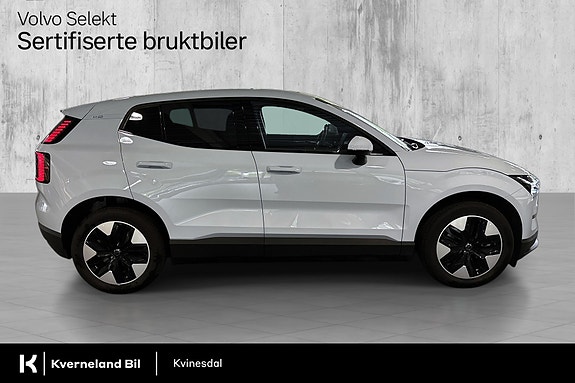 Volvo EX30 4 of 29