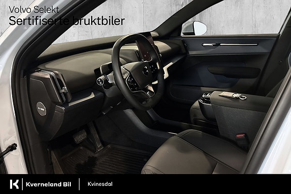 Volvo EX30 17 of 29
