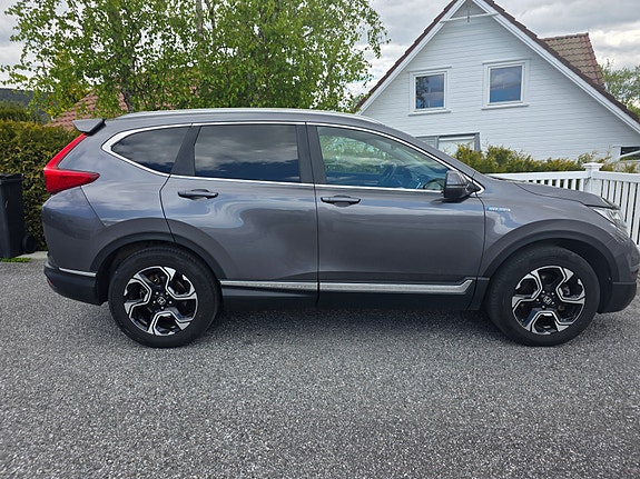 Honda CR-V 4 of 9