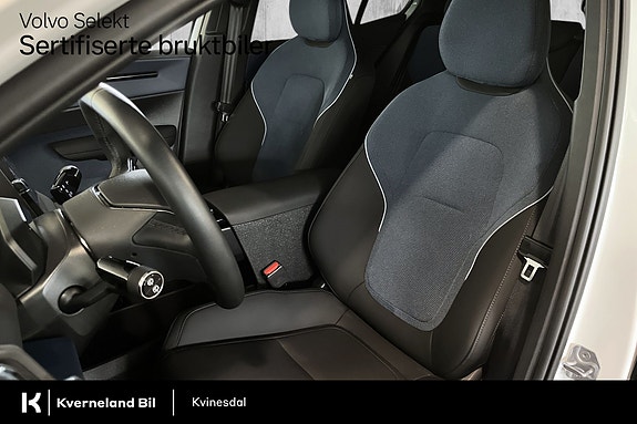 Volvo EX30 17 of 29