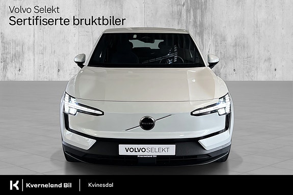 Volvo EX30 2 of 29