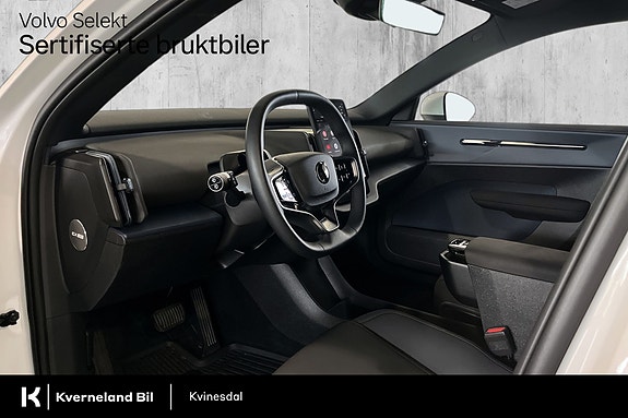 Volvo EX30 16 of 29