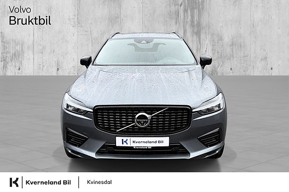 Volvo XC60 2 of 25