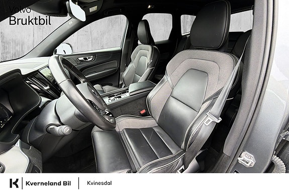 Volvo XC60 11 of 25