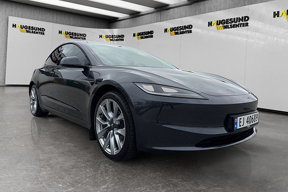 Tesla Model 3 2 of 19