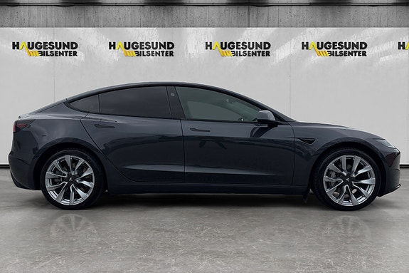 Tesla Model 3 6 of 19